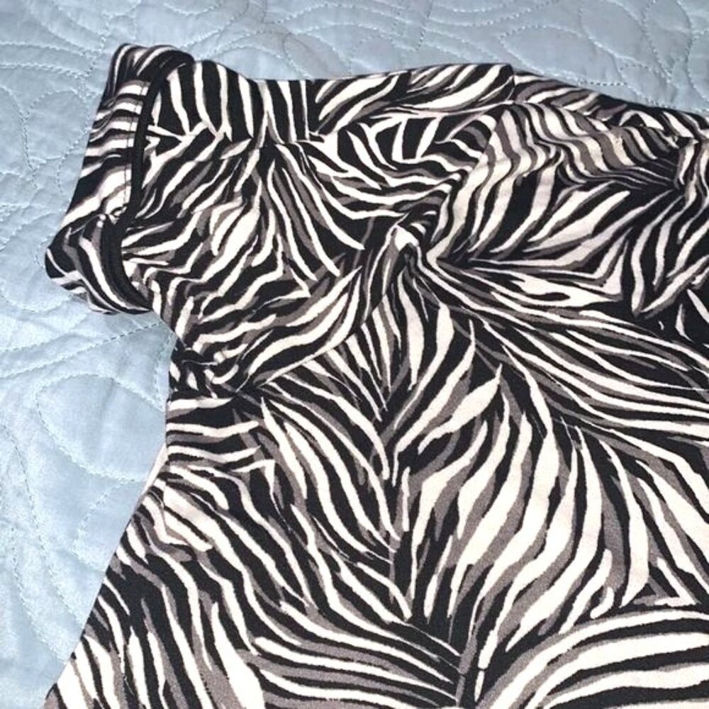 Studio Badger Mischka Zebra Print Pajama Set Wome… - image 5